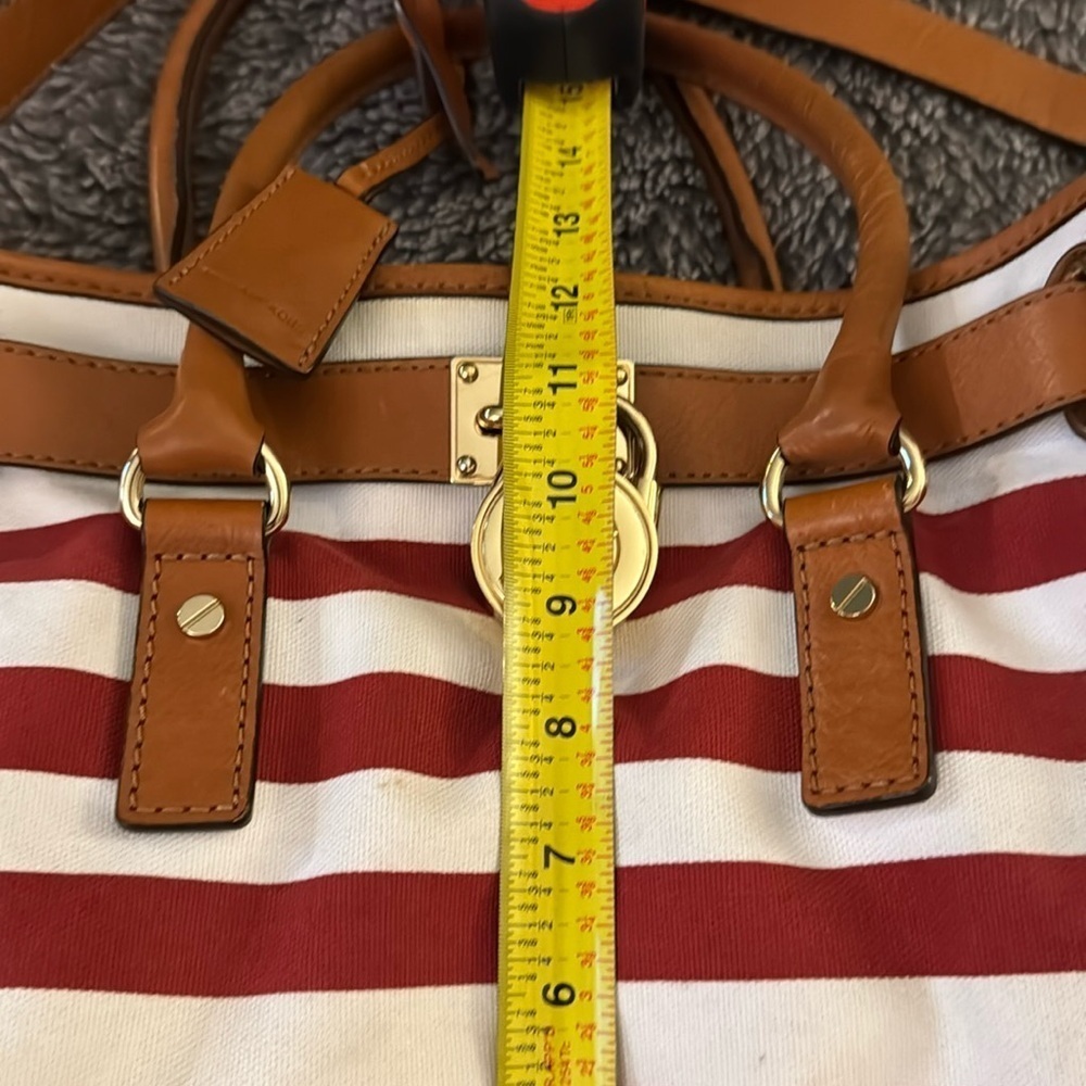 MICHAEL KORS Red and White Striped Hamilton Bag - Picture 13 of 16